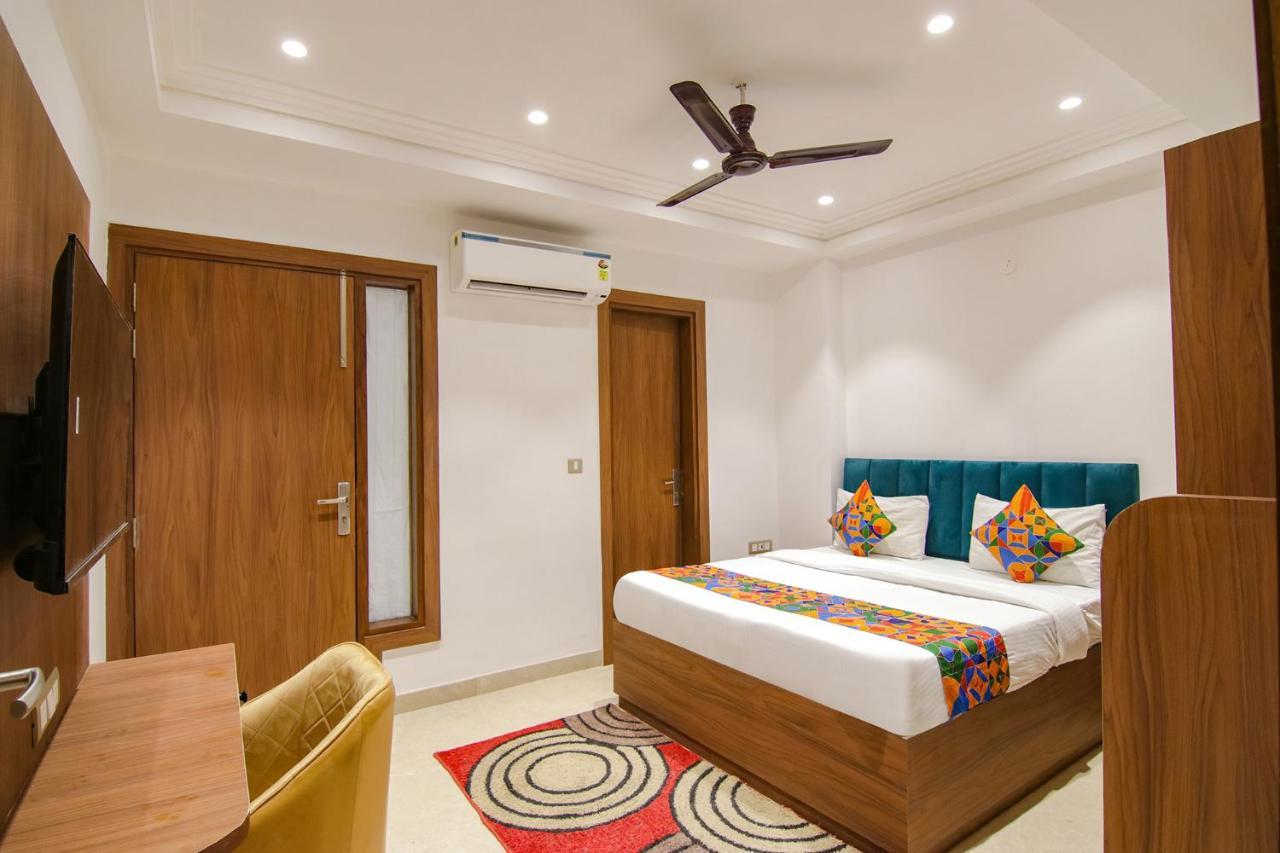 Fabhotel La Serene Bnb- Ashok Vihar Nova Deli Exterior foto